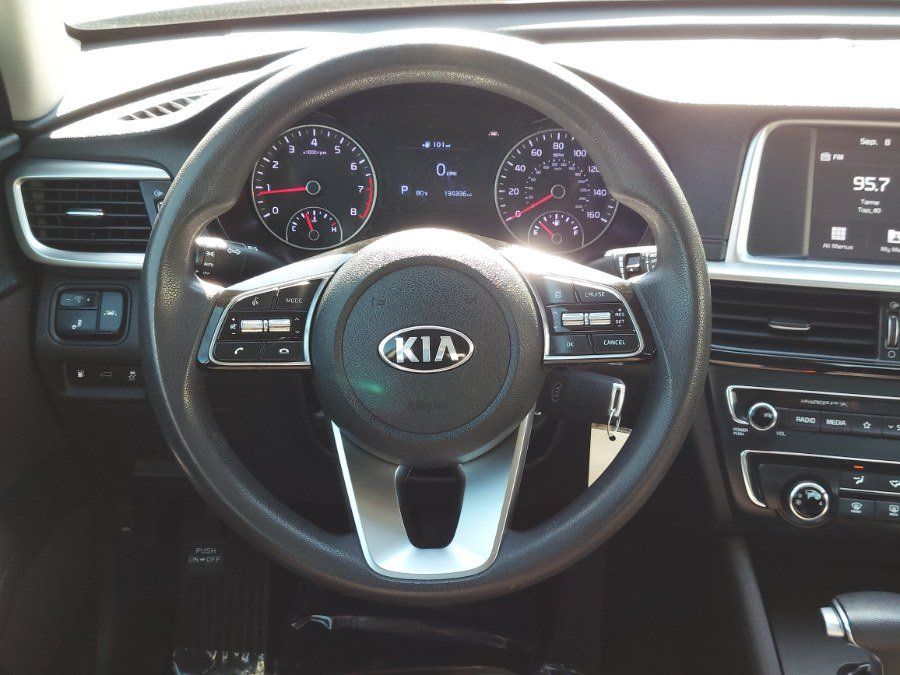 Used 2019 Kia Optima LX FWD image 12