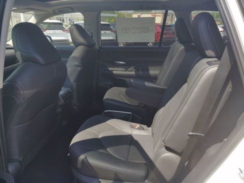 New 2026 Toyota Grand Highlander AWD image 8