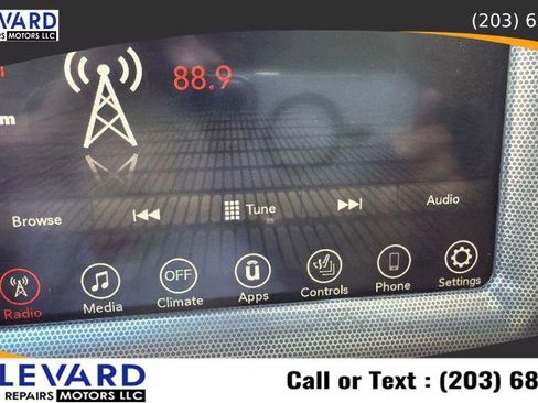 Used 2017 Dodge Challenger GT w/ GT Interior Package image 16