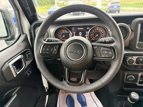 Used 2023 Jeep Wrangler Unlimited Sport AWD/4WD image 20