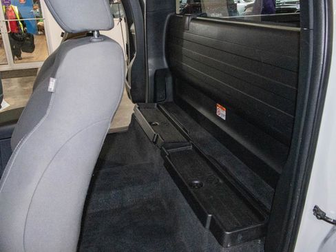 Used 2020 Toyota Tacoma SR RWD image 11