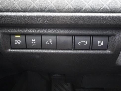 Used 2025 Toyota Camry XLE image 14