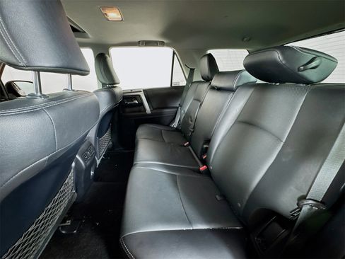 Used 2022 Toyota 4Runner Limited image 18