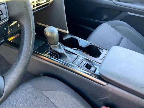Used 2025 Toyota Camry LE image 16