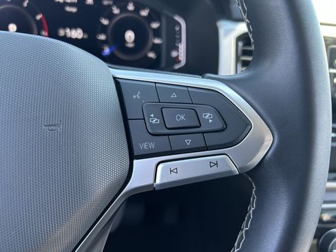 Certified 2022 Volkswagen Atlas SE image 17