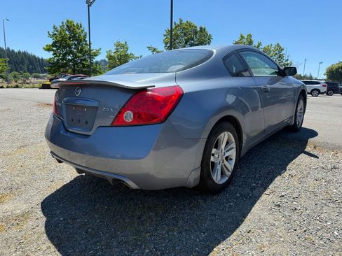 Used 2011 Nissan Altima 2.5 S w/ Convenience Pkg FWD image 3