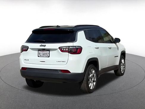 Used 2025 Jeep Compass Limited image 14