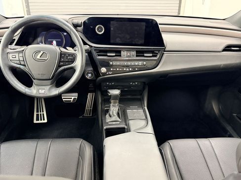 Used 2022 Lexus ES 350 F Sport w/ Accessory Package FWD image 15