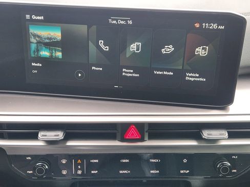 New 2026 Kia Sorento LX FWD image 13