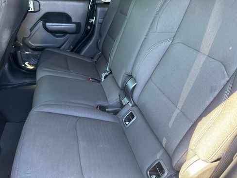 Used 2023 Jeep Gladiator Sport image 13