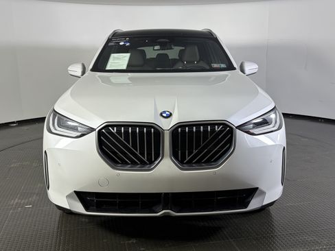 Certified 2025 BMW X3 xDrive30i w/ Convenience Package AWD/4WD image 2