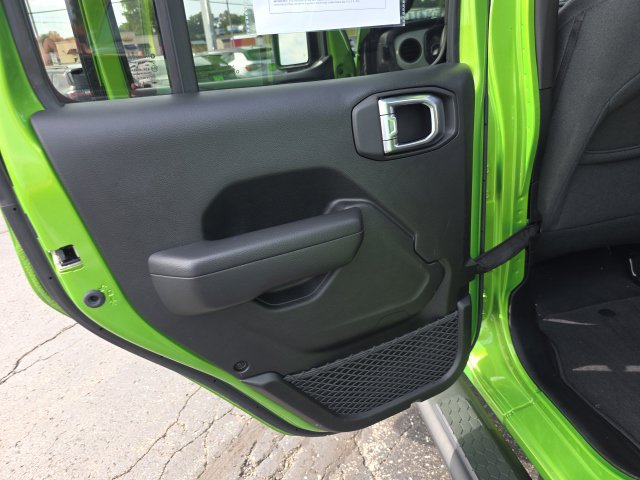 Used 2025 Jeep Wrangler Unlimited Sport AWD/4WD image 29