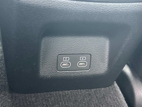 Used 2025 Genesis G70 2.5T AWD/4WD image 20