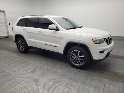 Used 2020 Jeep Grand Cherokee Laredo w/ 18" Wheel & 8.4" Radio Group image 11