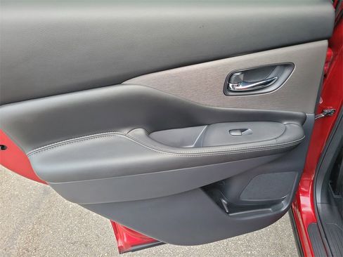 Certified 2022 Nissan Murano SV image 11