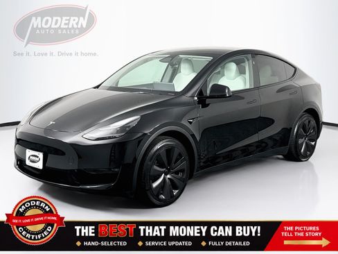 Used 2023 Tesla Model Y Long Range AWD/4WD image 1