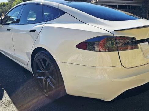 Used 2021 Tesla Model S Plaid AWD/4WD image 7