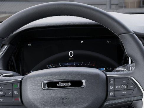 New 2025 Jeep Grand Cherokee Laredo AWD/4WD image 17