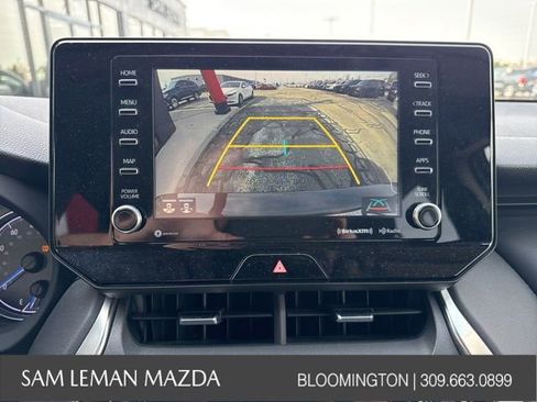 Used 2021 Toyota Venza LE w/ Carpet Mat Package (TMS) image 4