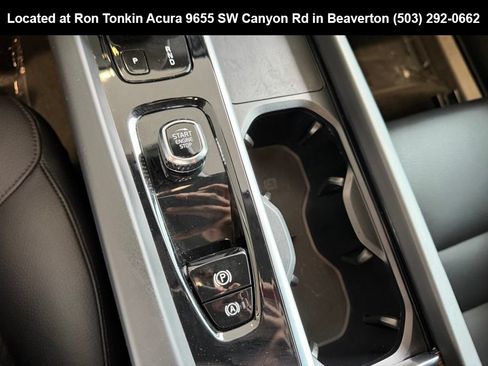 Used 2022 Volvo XC60 B5 Momentum w/ Advanced Package AWD/4WD image 25