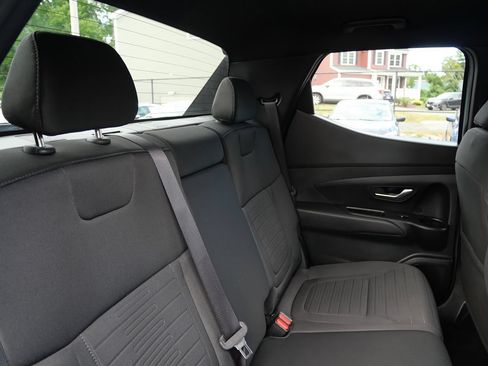 Used 2023 Hyundai Santa Cruz SE AWD/4WD image 28