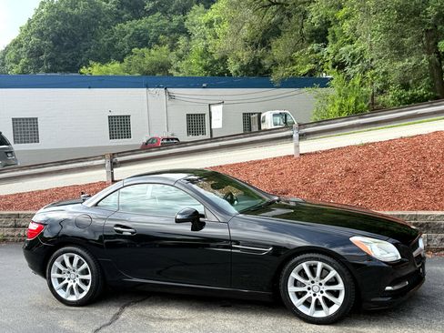 Used 2016 Mercedes-Benz SLK 300 2dr Roadster SLK 300 image 13