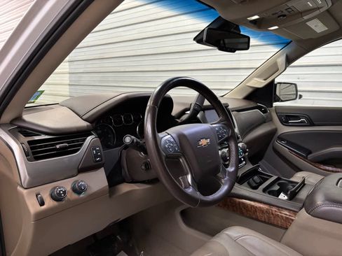 Used 2020 Chevrolet Tahoe Premier AWD/4WD image 12