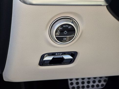 Used 2026 Mercedes-Benz CLE 450 4MATIC Cabriolet image 8