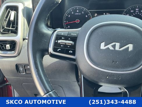 Used 2022 Kia Sorento S FWD image 18