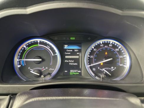 Used 2018 Toyota Highlander Limited Platinum image 17