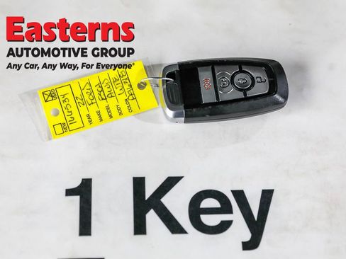 Used 2022 Ford Escape SE w/ Cold Weather Package image 24