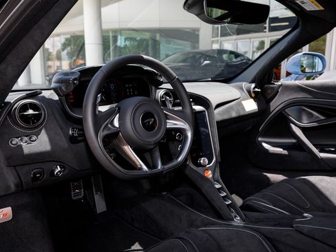 New 2027 McLaren 750S RWD image 46
