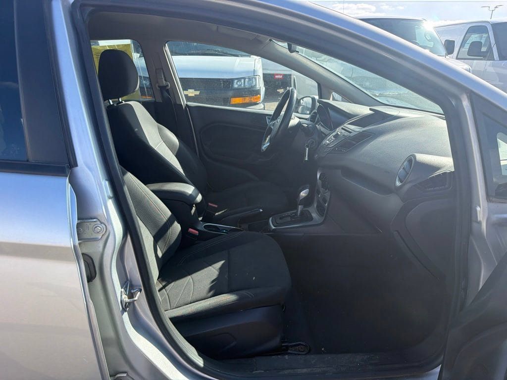 Used 2014 Ford Fiesta SE FWD image 26