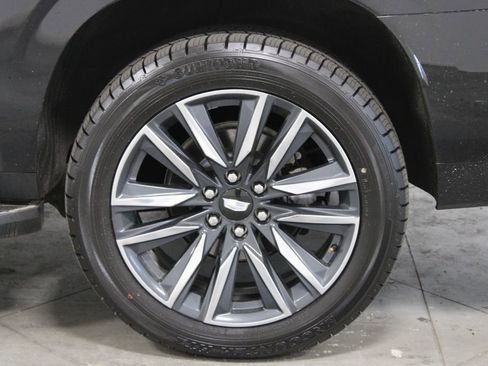 Used 2024 Cadillac Escalade ESV Sport RWD image 18