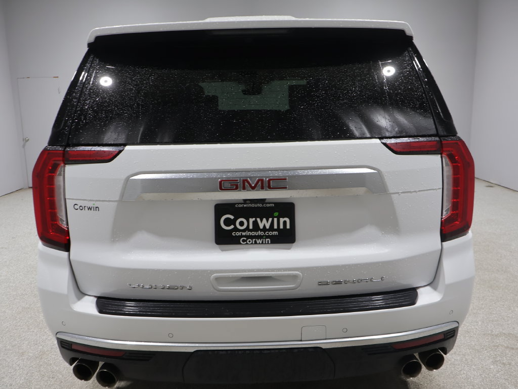 Used 2024 GMC Yukon Denali w/ Denali Reserve Package AWD/4WD image 3