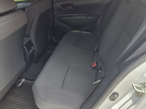 Certified 2025 Toyota Corolla LE FWD image 5