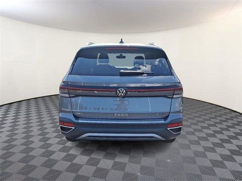 New 2025 Volkswagen Taos SEL image 5