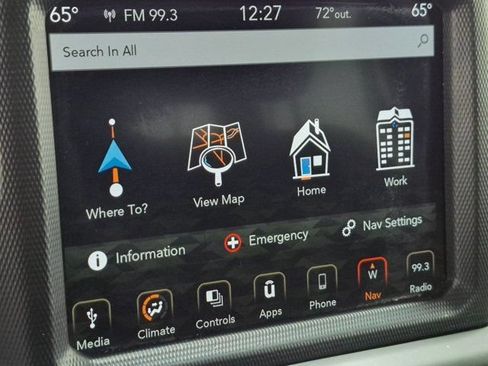Used 2018 Jeep Wrangler Unlimited Sahara AWD/4WD image 15