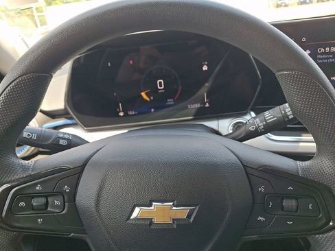 Certified 2024 Chevrolet Trax LT FWD image 20