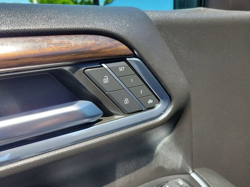 Used 2024 GMC Sierra 1500 SLT w/ SLT Premium Package RWD image 19