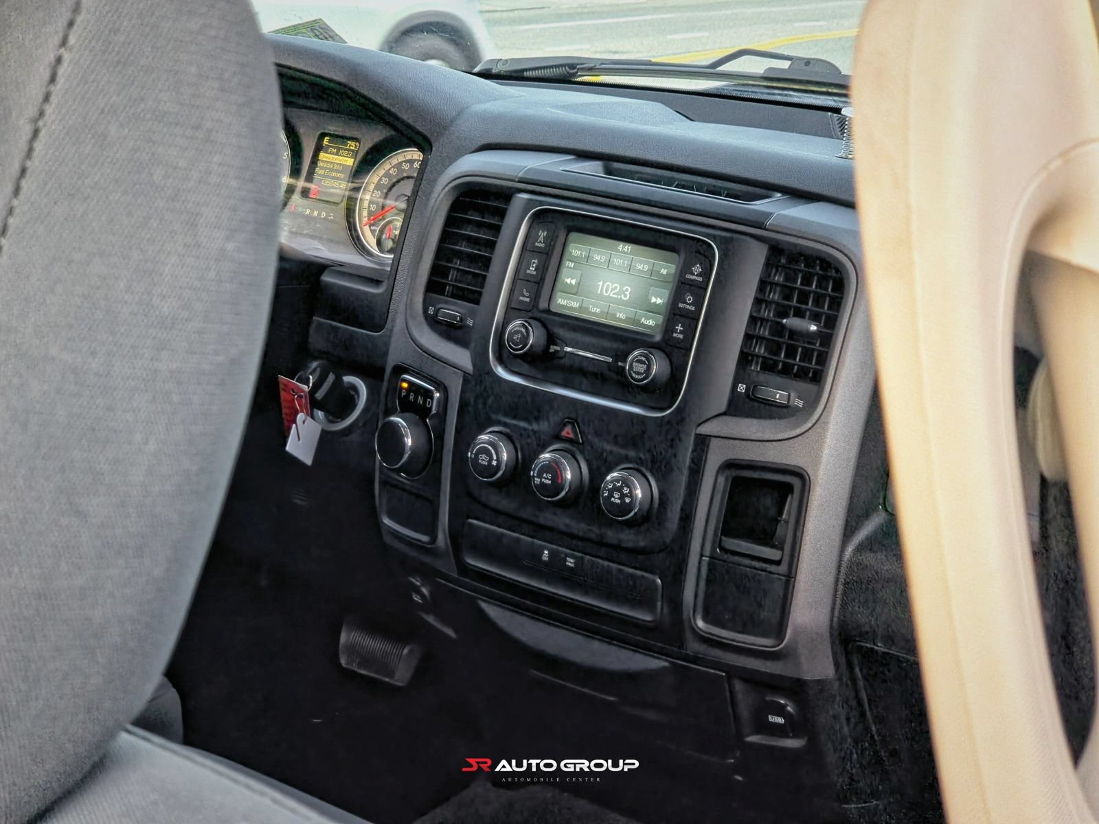 Used 2016 RAM 1500 Express RWD image 20