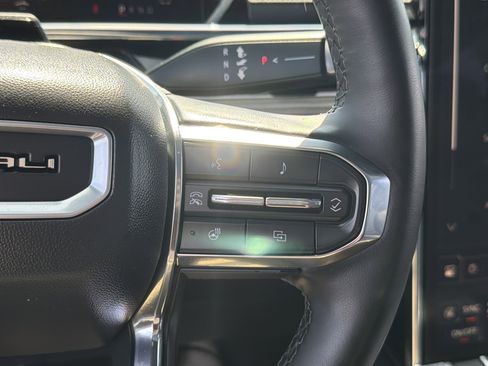 Used 2025 GMC Sierra EV Denali AWD/4WD image 19