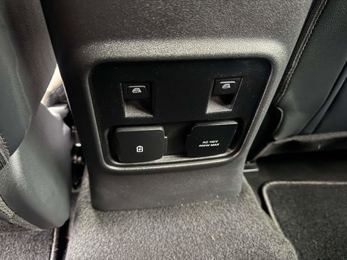 Used 2024 Ford Bronco Wildtrak image 25