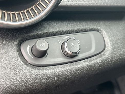 Used 2024 Chevrolet Trax ACTIV image 37