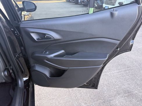 New 2026 Chevrolet Trax RS w/ Sunroof Package image 40