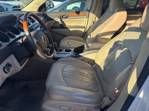 Used 2010 Buick Enclave CXL w/ Trailering Provision Package image 3