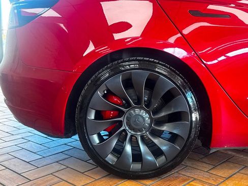 Used 2021 Tesla Model 3 Performance image 13