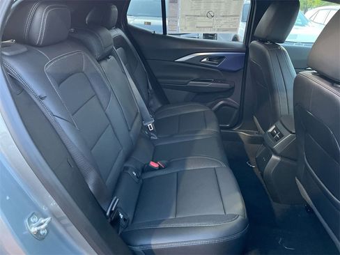 New 2026 Chevrolet Equinox EV LT image 25