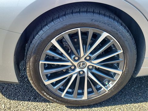 Used 2022 Lexus ES 350 w/ Premium Package image 24