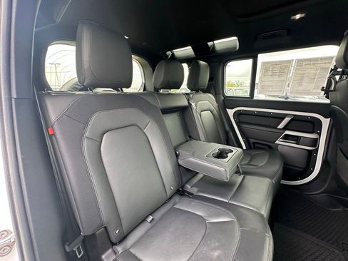 Used 2024 Land Rover Defender 110 X-Dynamic SE AWD/4WD image 30